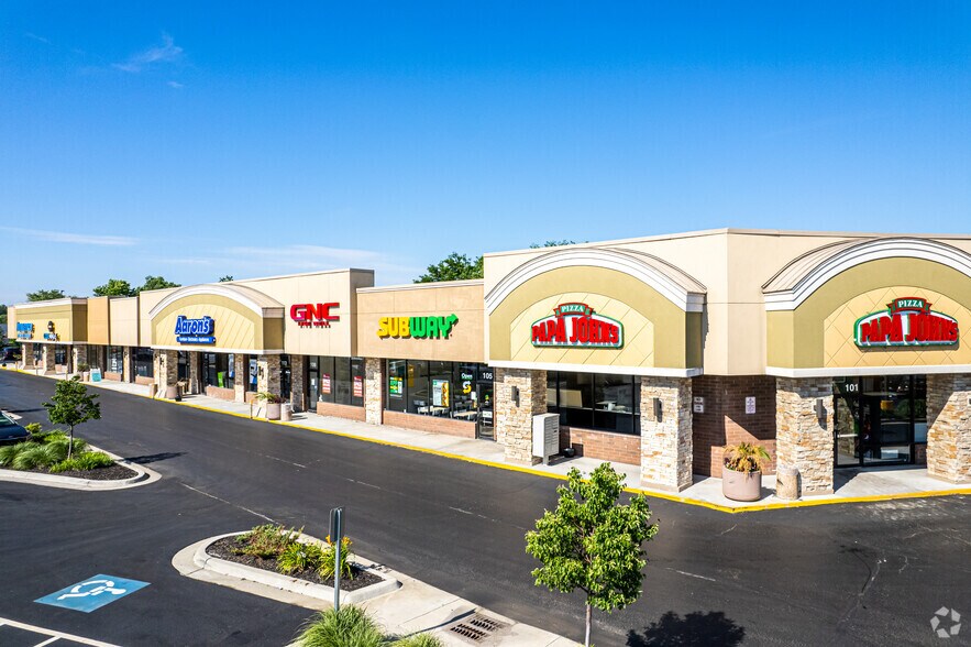 More Photos Of 101-195 N Parker St, Olathe Storefront For Lease