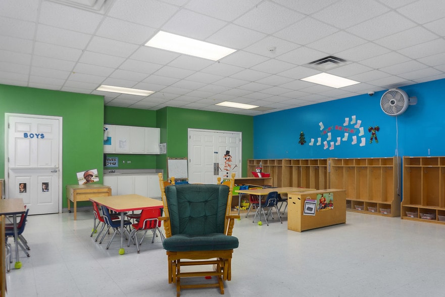 More Photos Of 116 Corporate Dr, Elizabeth City Schools For Sale