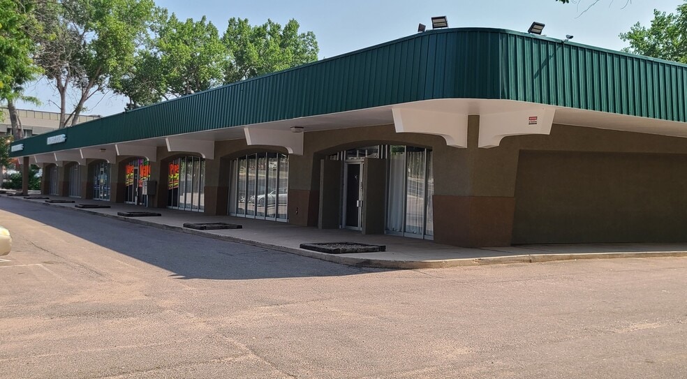More Photos Of 831 S Circle Dr, Colorado Springs Storefront Retail Office For Sale