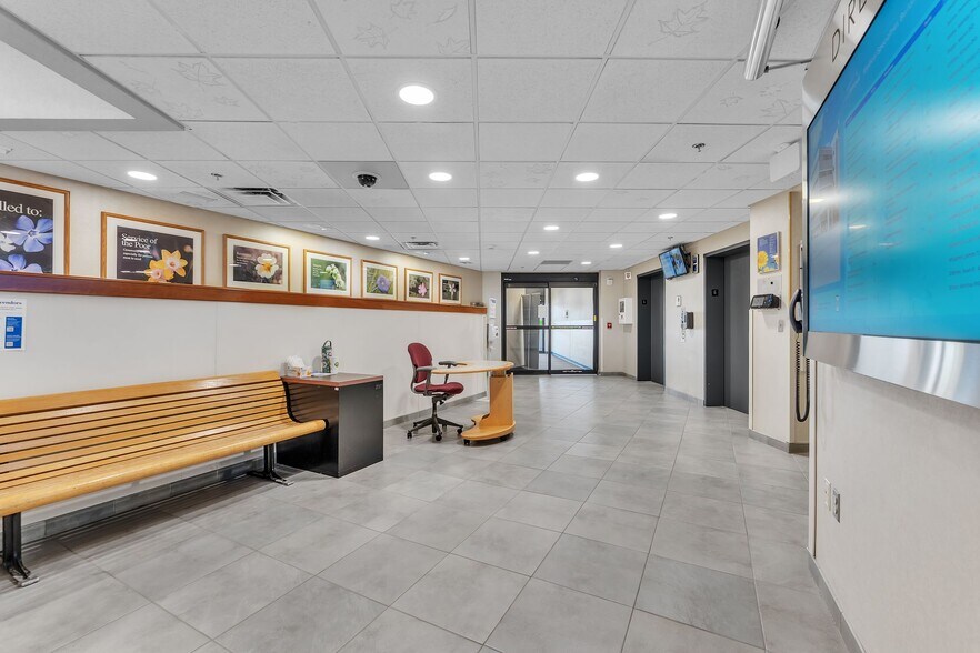 More Photos Of 1535 Gull Rd, Kalamazoo Medical For Lease