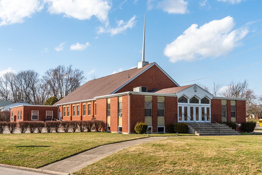 More Photos Of 4445 Wilmington Pike, Dayton Religious Facility For Sale
