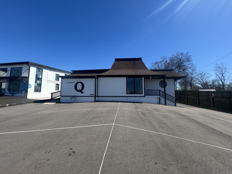 More Photos Of 648 W Iris Dr, Nashville Office For Sale