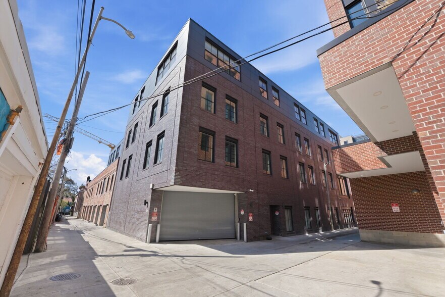 More Photos Of 1827-1829 Wiltberger St NW, Washington Office For Sale