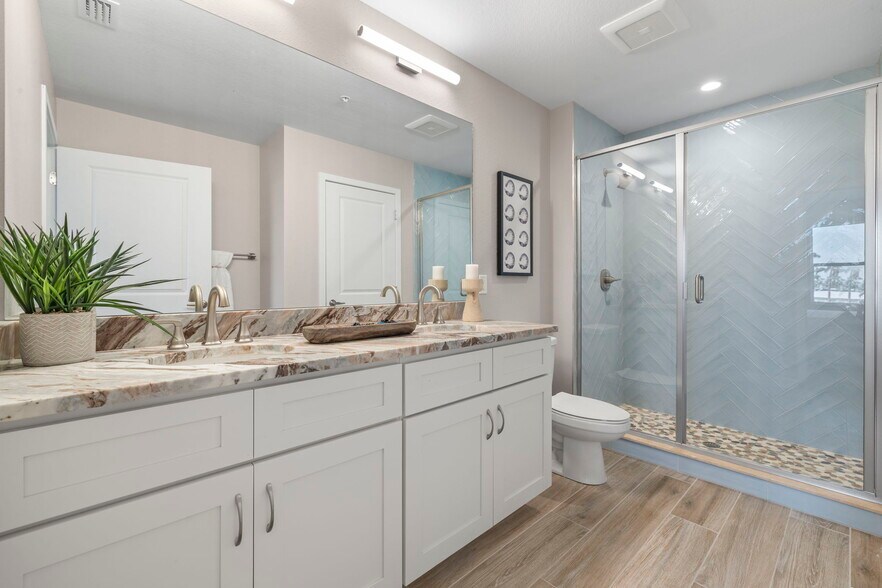 More Photos Of 5132 Coronado Pky, Cape Coral Apartments For Sale