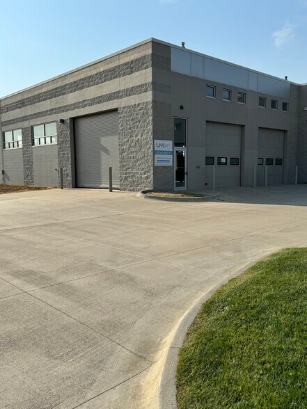 More Photos Of 8245 Cody Dr, Lincoln Warehouse For Lease