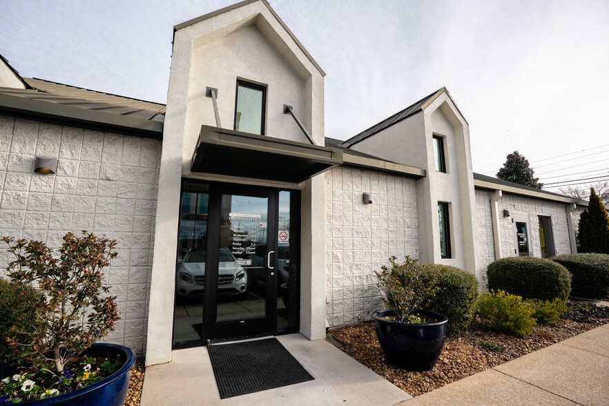 More Photos Of 1829 Gunbarrel Rd, Chattanooga Medical For Lease
