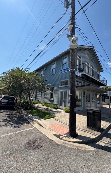 More Photos Of 4000 Magazine St, New Orleans General Retail For Lease