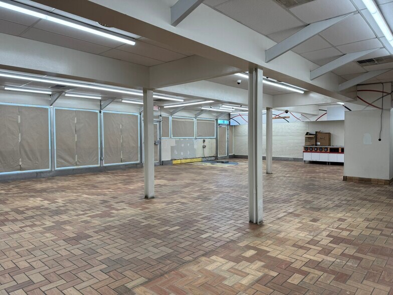 More Photos Of 100 Lindbergh Dr NW, Little Falls Convenience Store For Lease