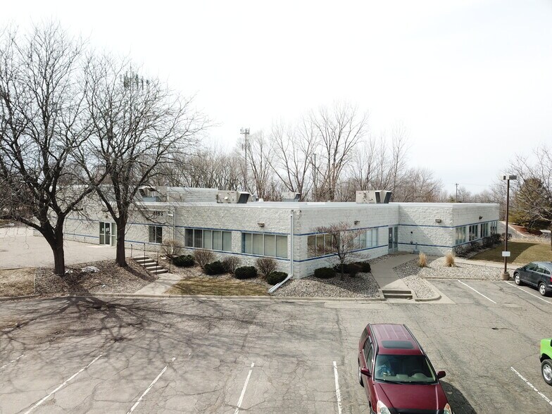 More Photos Of 4155 Old Sibley Memorial Hwy, Eagan Research And Development For Lease