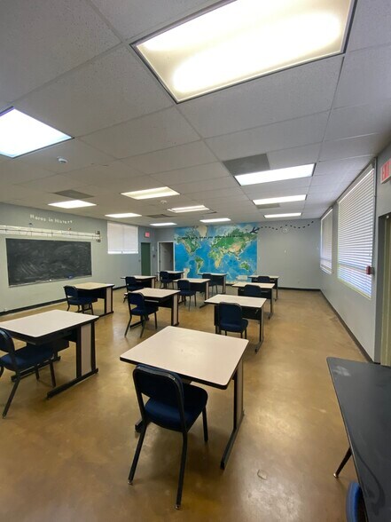 More Photos Of 630 W 17th Pl, Tempe Schools For Lease