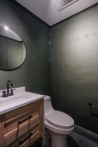 More Photos Of 743-749 NW 23rd St, Miami Food Processing For Lease