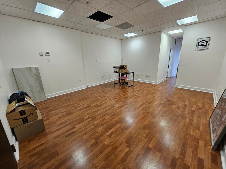 More Photos Of 12550 Biscayne Blvd, North Miami Medical For Sale