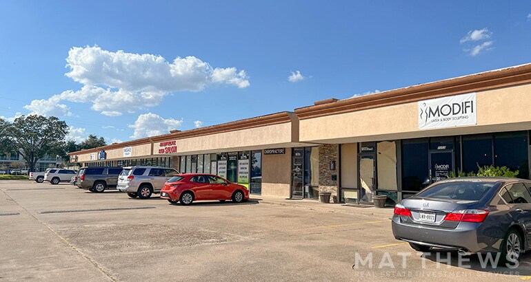 More Photos Of 7322-7378 Senate Ave, Houston Storefront For Lease
