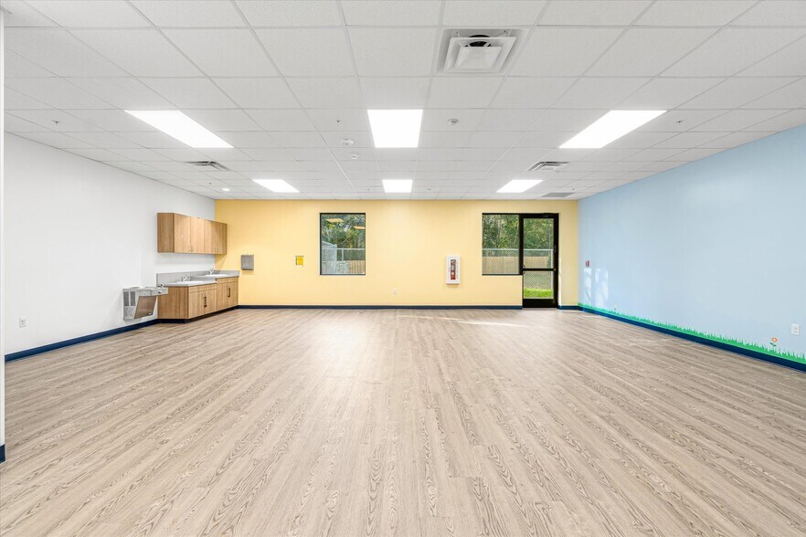 More Photos Of 481 Shores Blvd, Saint Augustine Medical For Sale