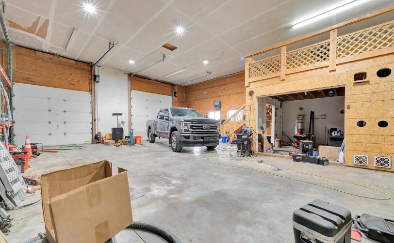 More Photos Of 10601 Bennett Dr, Morrice Warehouse For Sale