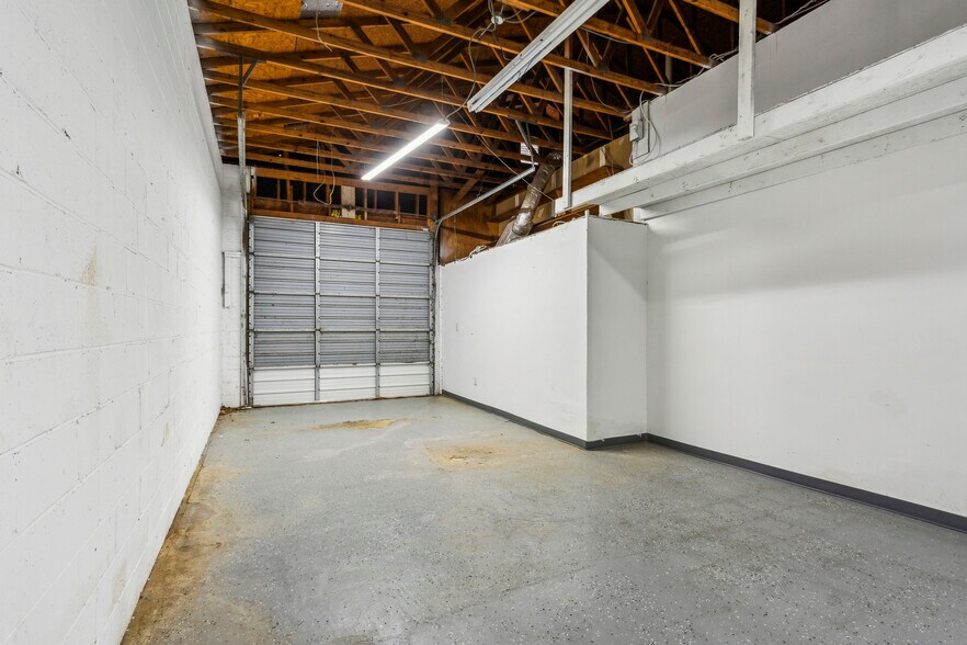 More Photos Of , Atlanta General Retail For Sale