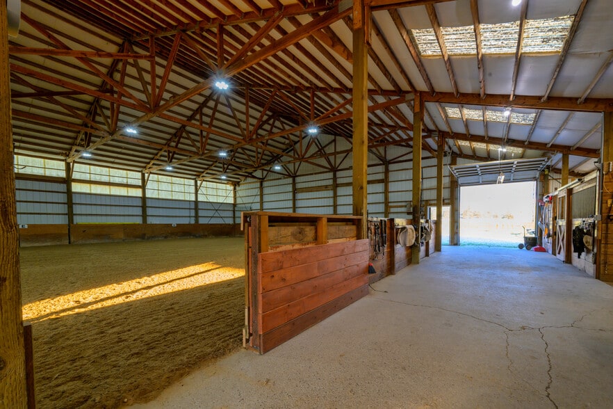 More Photos Of 5228 Gardner Ln, Florence Horse Stables For Sale
