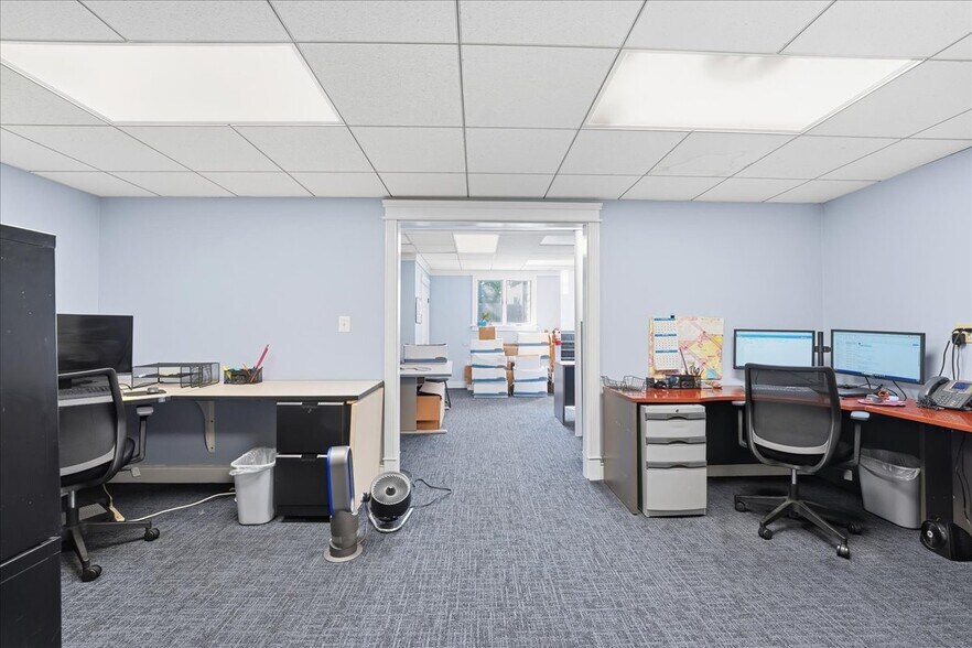 More Photos Of 96 Freneau Ave, Matawan Office For Sale