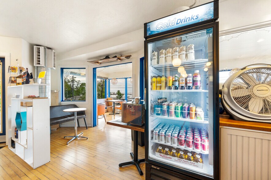 More Photos Of 4113 Main St, Fish Creek Storefront Retail Residential For Sale