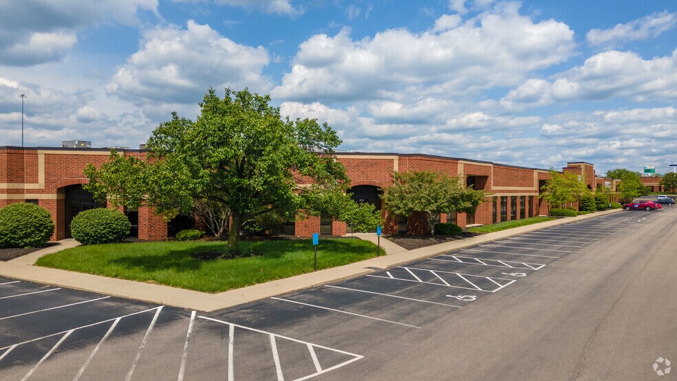 More Photos Of 2700-2758 E Kemper Rd, Cincinnati Light Manufacturing For Lease