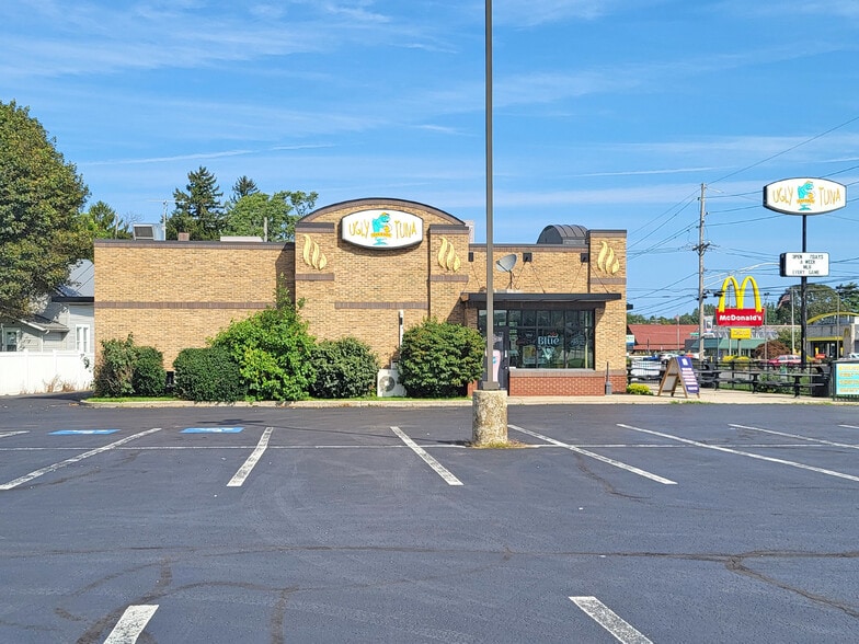 More Photos Of 1010 Peninsula Dr, Erie Fast Food For Sale