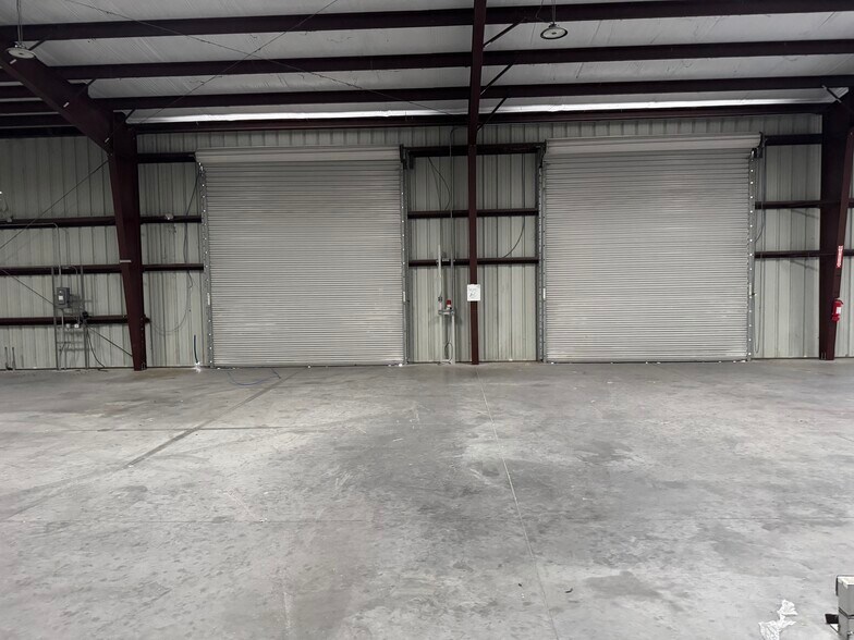 More Photos Of 3777 Ironbridge Blvd, Fort Myers Unknown For Lease