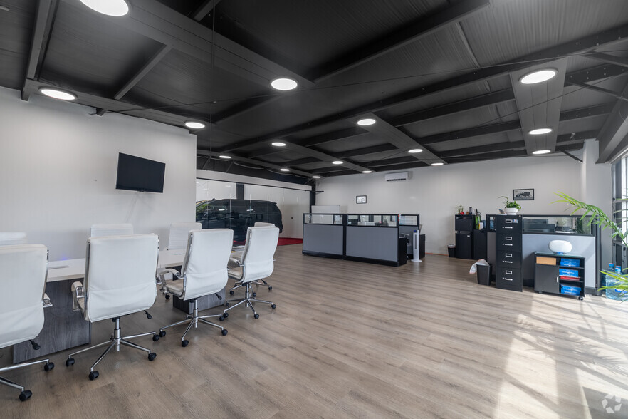 More Photos Of 4567 W El Segundo Blvd, Hawthorne Freestanding For Sale