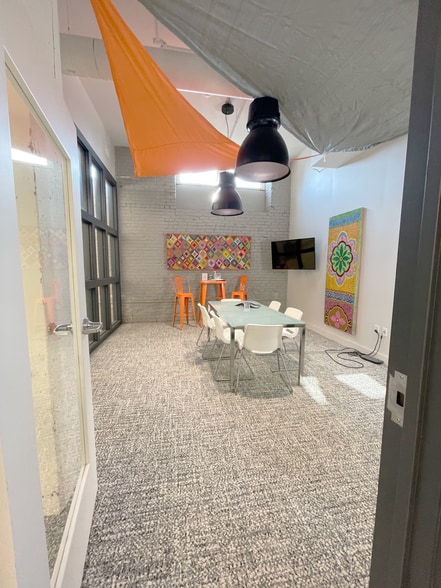 More Photos Of 2658 Scranton Rd, Cleveland Apartments For Lease