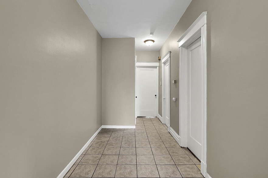 More Photos Of 5027 Chippewa St, Saint Louis Multifamily For Sale