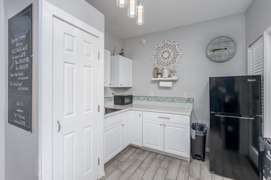 More Photos Of 1765 E Villa Dr, Cottonwood Office For Sale