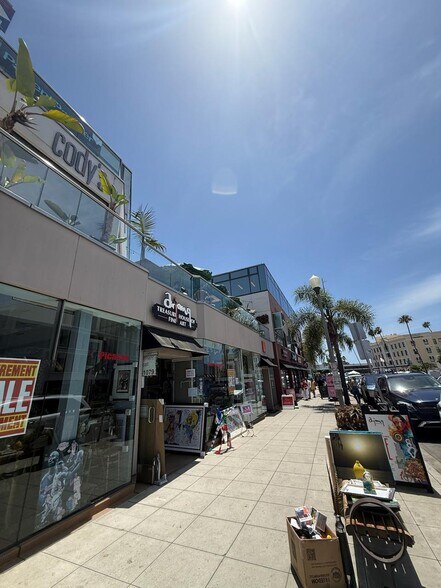 More Photos Of 1025 Prospect St, La Jolla General Retail For Lease