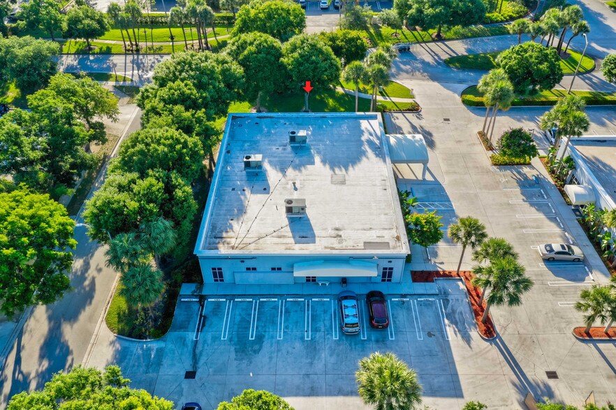 More Photos Of 5205 Village Blvd, West Palm Beach Medical For Lease