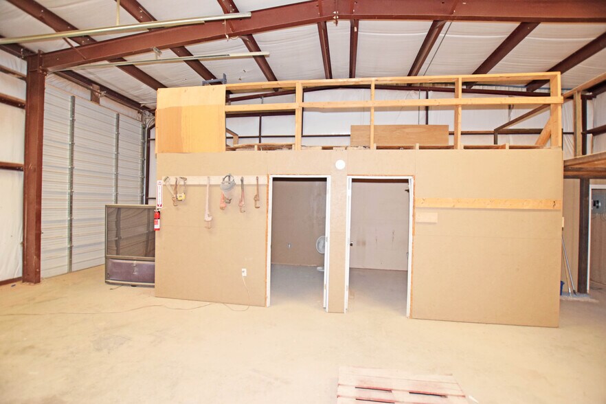 More Photos Of 12008 E Highway 158, Gardendale Industrial For Sale