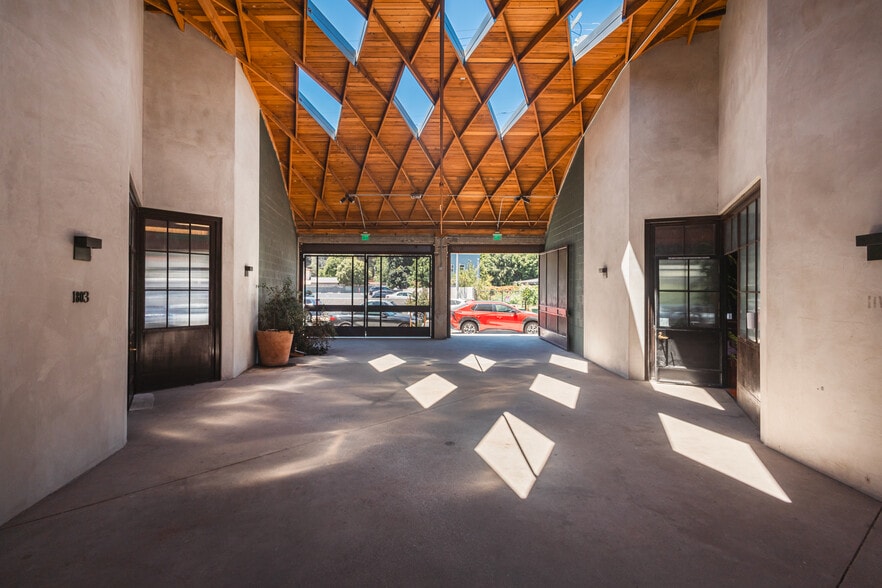 More Photos Of 1801 Blake Ave, Los Angeles Flex For Sale