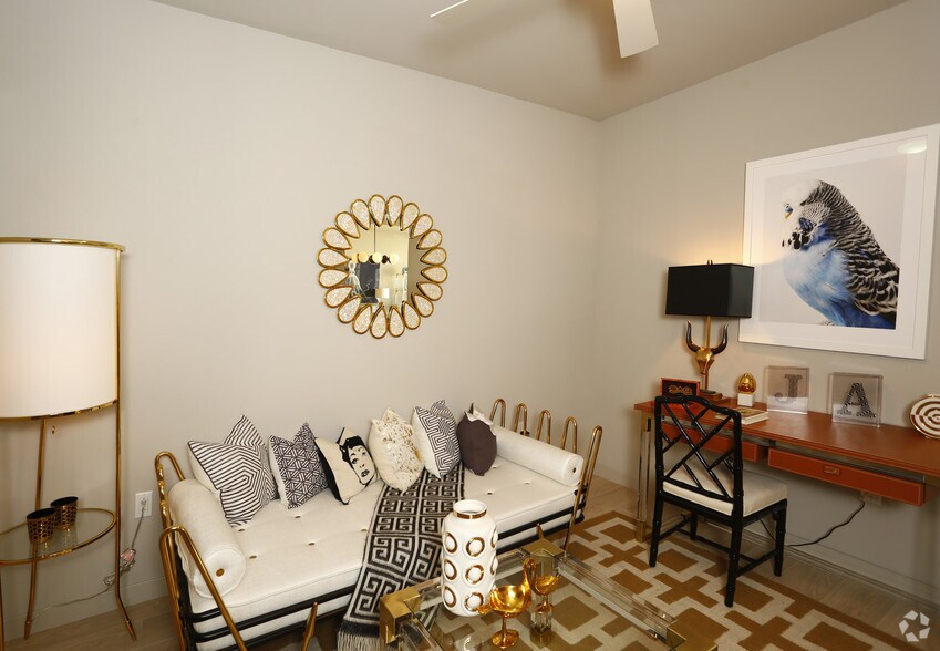 More Photos Of 750 S Grand Ave, Los Angeles Apartments For Lease