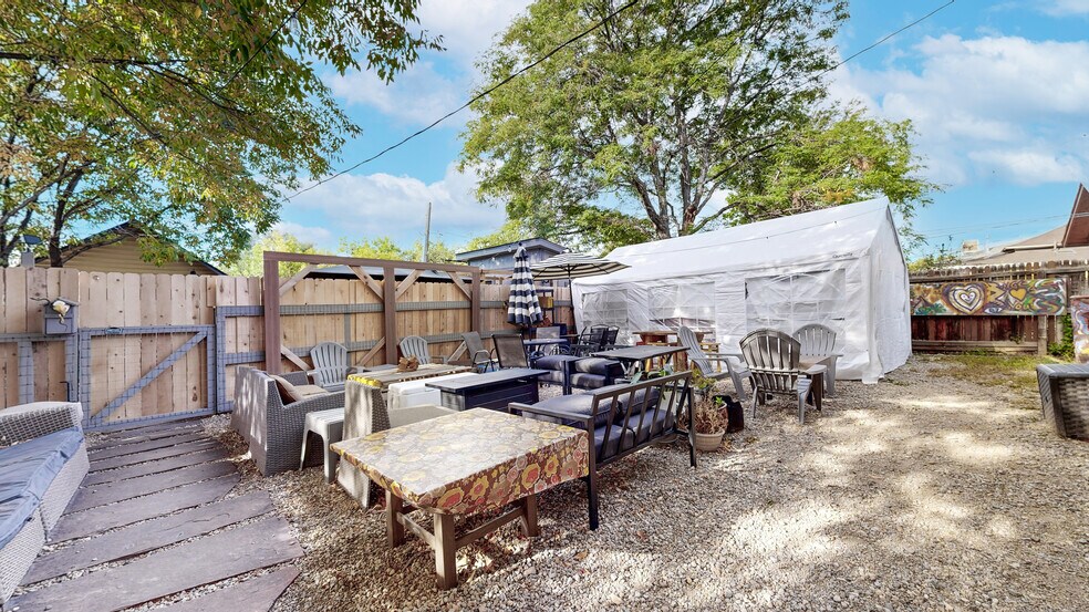 More Photos Of 100 W Cleveland St, Lafayette Office Residential For Sale