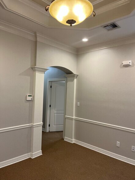 More Photos Of 7330 Fern Ave, Shreveport Medical For Lease