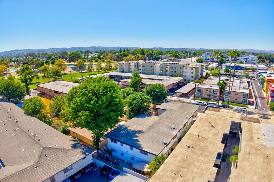 More Photos Of 6626 Darby Ave, Reseda Apartments For Sale