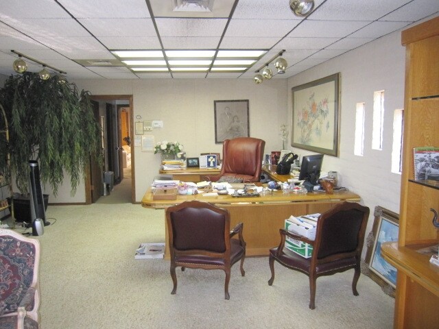 More Photos Of 2401 S 24th St, Phoenix Research And Development For Sale