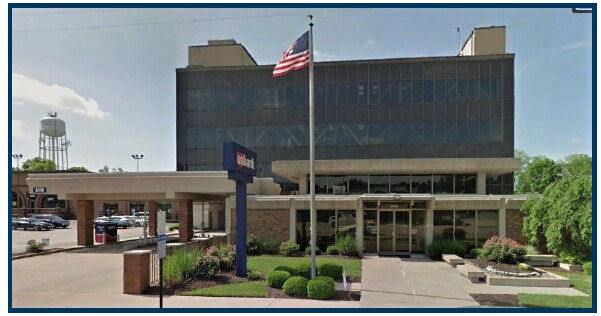 More Photos Of 1000 S Broadway, Highland Office For Lease