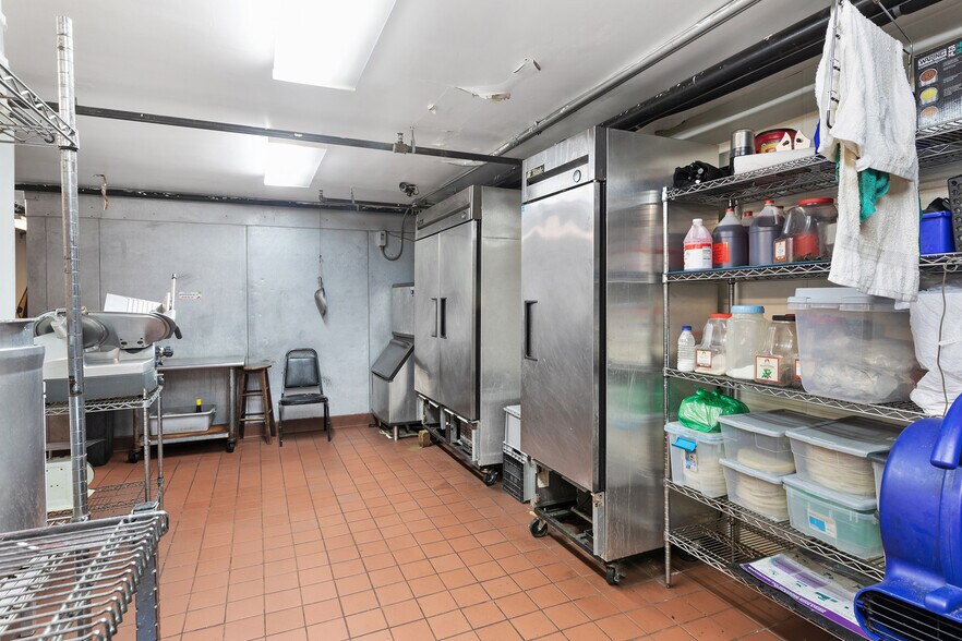 More Photos Of 645 Larkin St, San Francisco General Retail For Sale