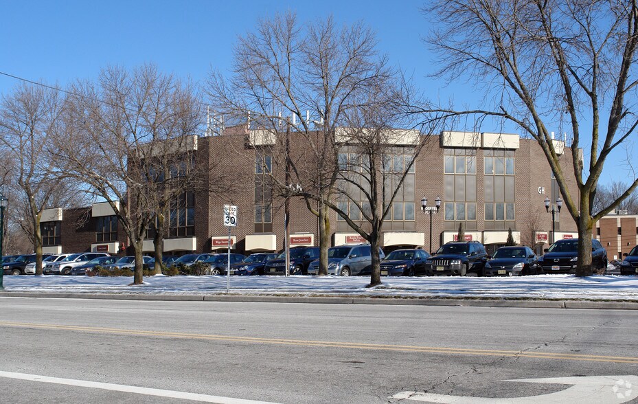 More Photos Of 2 W Northfield Rd, Livingston Office For Lease