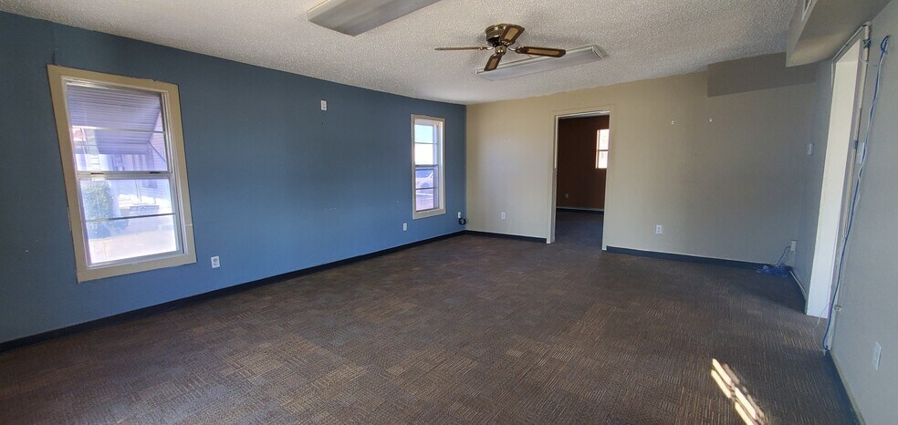 More Photos Of 815 E Milam St, Mexia Medical For Sale