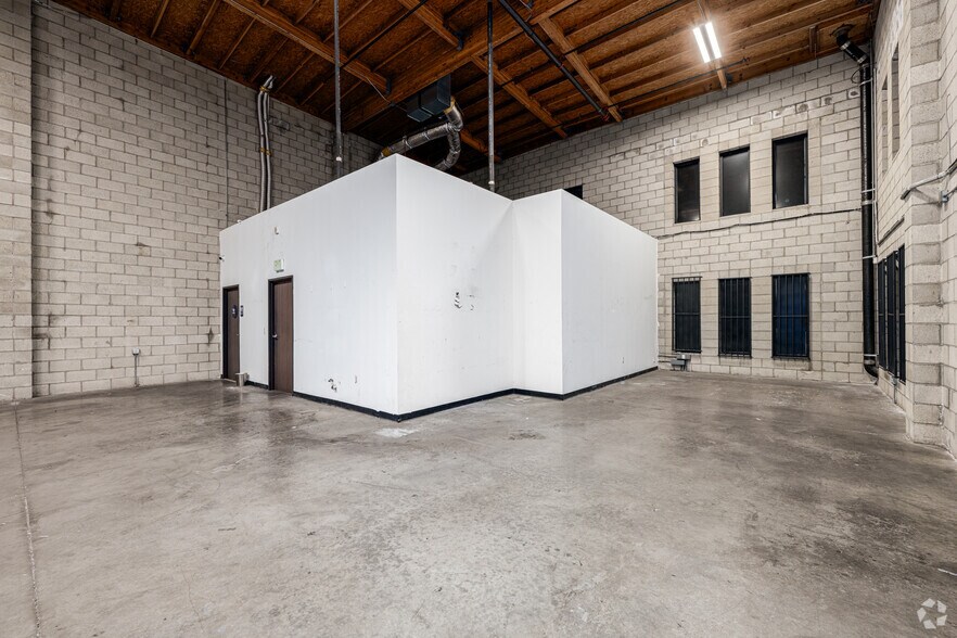 More Photos Of 5148 Bleecker St, Baldwin Park Unknown For Lease