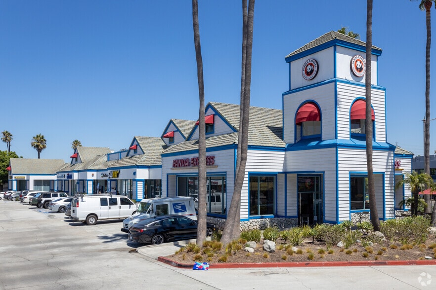 More Photos Of 401-413 N Pacific Coast Hwy, Redondo Beach Unknown For Lease