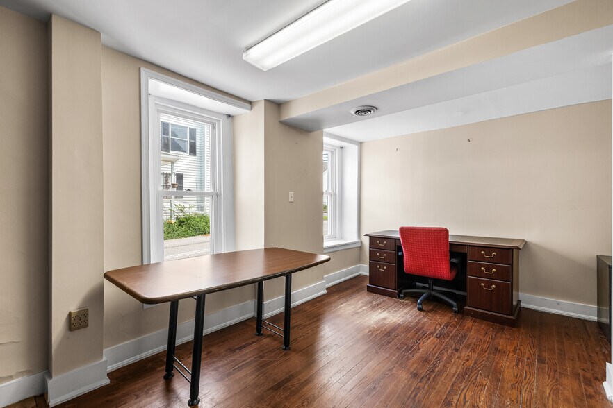 More Photos Of 410 Main St, Reisterstown Medical For Lease