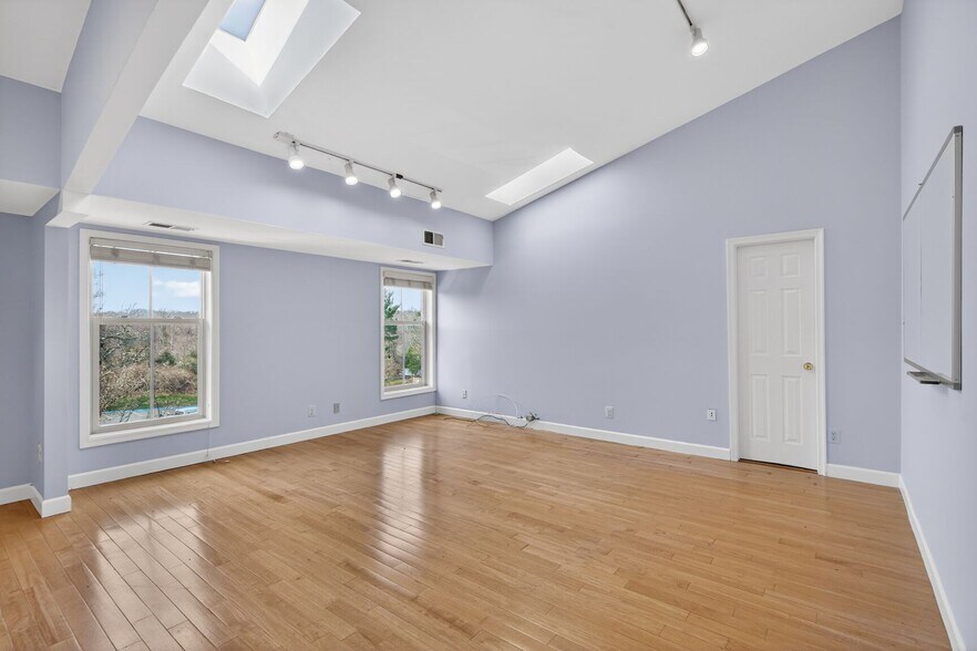 More Photos Of 1146 Walker Rd, Great Falls Medical For Sale