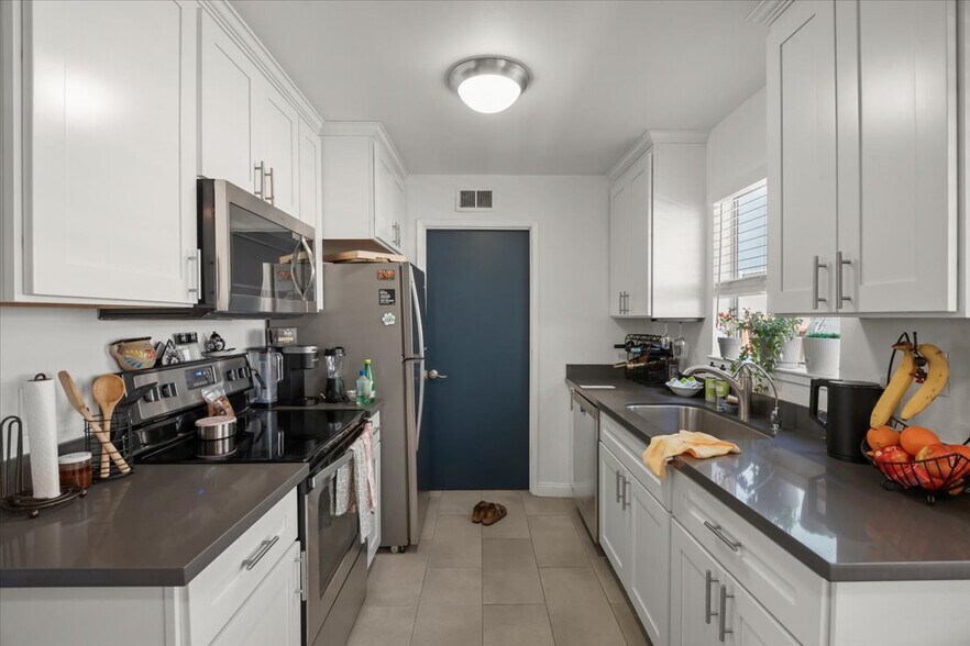 More Photos Of 736 Madison Ave, Redwood City Apartments For Sale
