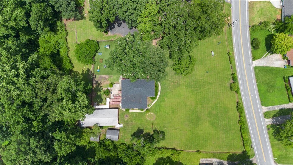 More Photos Of 2365 County Line Rd, Atlanta Daycare Center For Sale