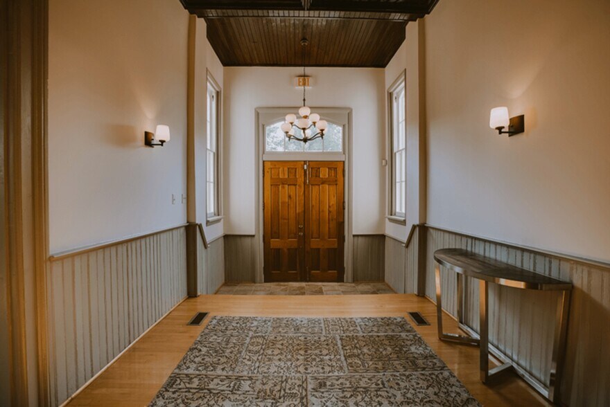 More Photos Of 441 Washington St, Portsmouth Office Residential For Sale